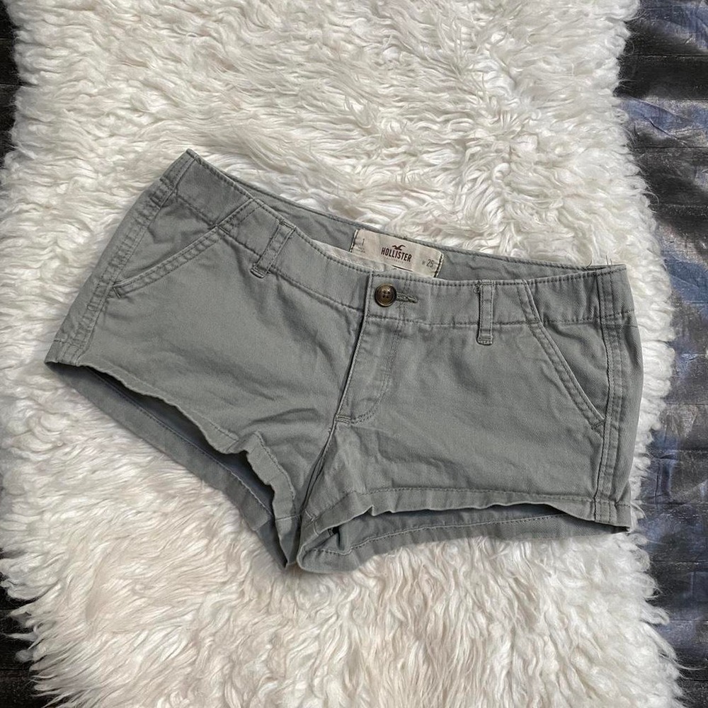 HOLLISTER LOW RISE MINI SHORTS SAGE GREY PINK SEAGULL CHINO MICRO Y2K MALLCORE